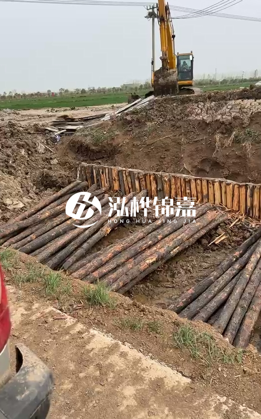 5米大頭16松木樁多少錢(qián)一根？按小頭報(bào)價(jià)貴還是大頭報(bào)價(jià)貴？